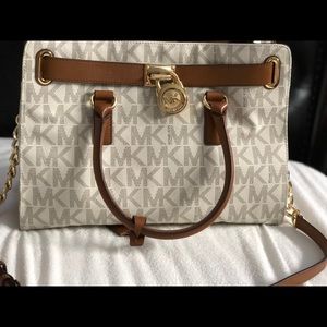 SOLD!! Michael Kors purse